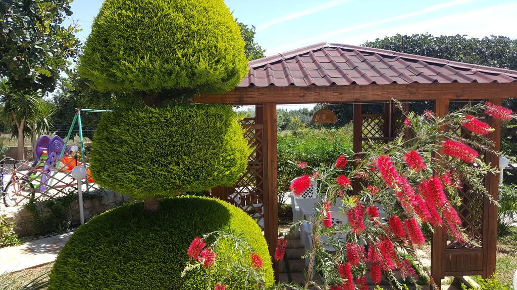 Alla Corte Di Nonna Maria Villa Pozzallo Exterior foto